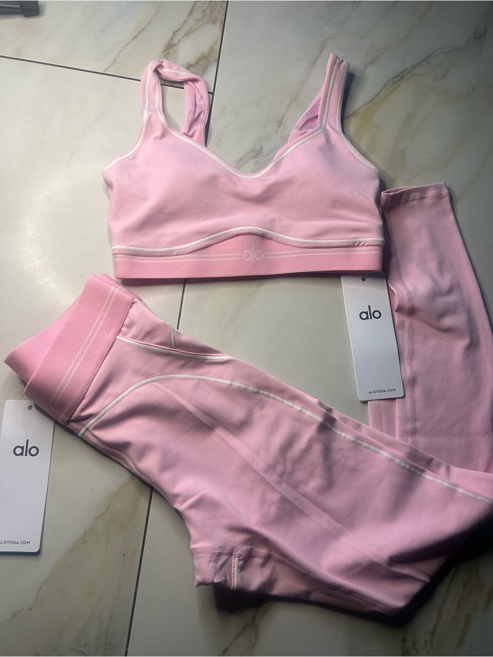 ALO Yoga Light Pink Seamless Sports Bra & Leggings Set
